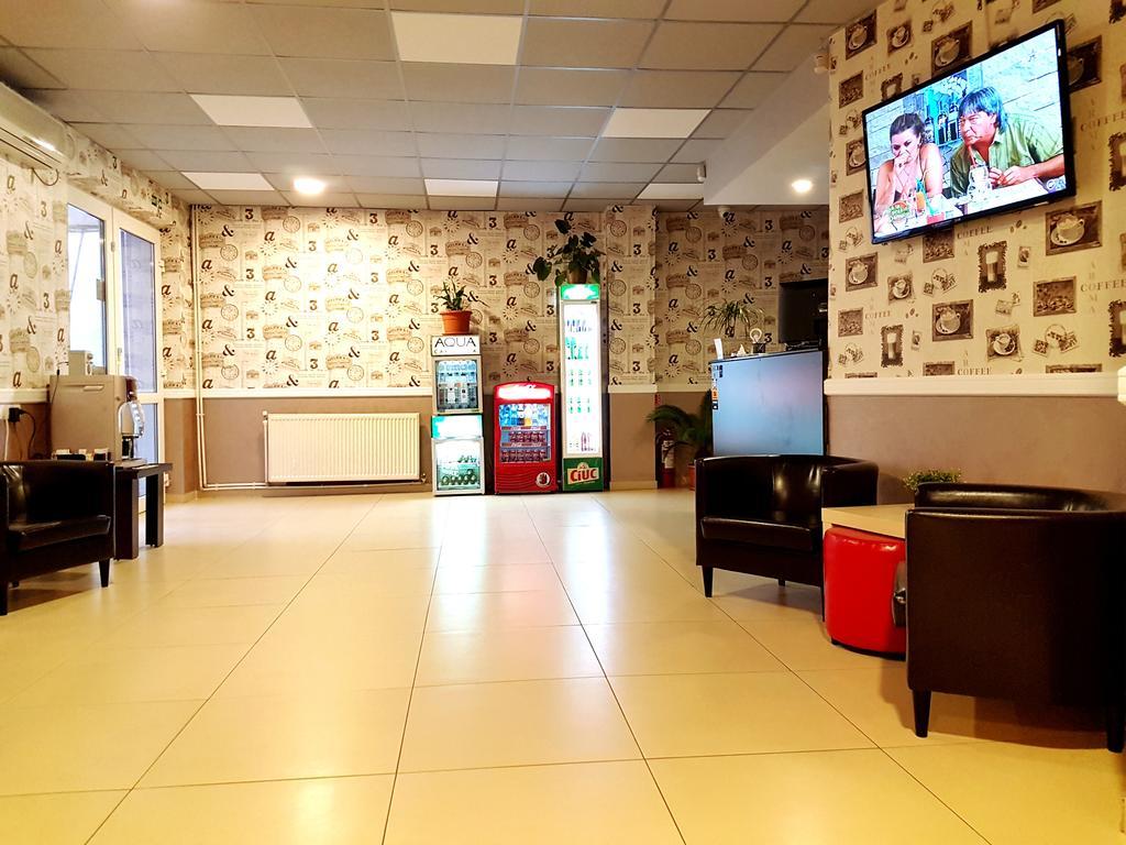 Hotel Mic Букурещ Екстериор снимка